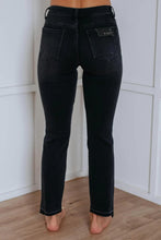 Load image into Gallery viewer, Black Risen Jeans