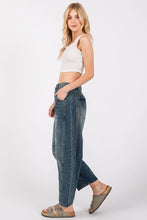 Load image into Gallery viewer, Classic Barrel Leg Jeans