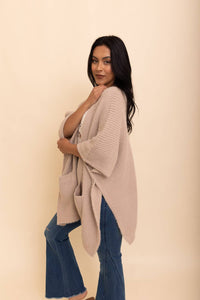 Chic Boucle Cozy Cardigan Poncho – Perfect for Fall & Winter