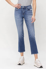 Load image into Gallery viewer, Straight Cropped Jeans